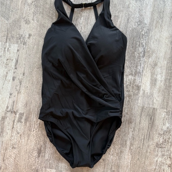 $180 Miraclesuit Sanibal Black One-Piece Swimsuit NWOT - Picture 6 of 8